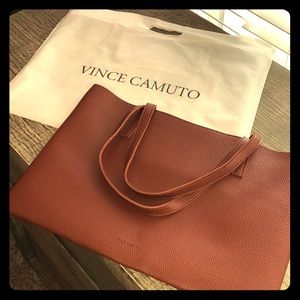 VINCE CAMUTO HAND BAG
